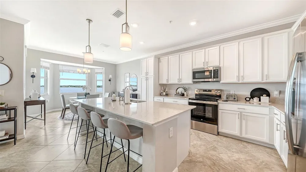 910 TIDEWATER SHORES LOOP #402 Bradenton, FL 34208