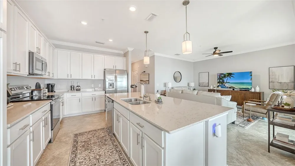 910 TIDEWATER SHORES LOOP #402 Bradenton, FL 34208