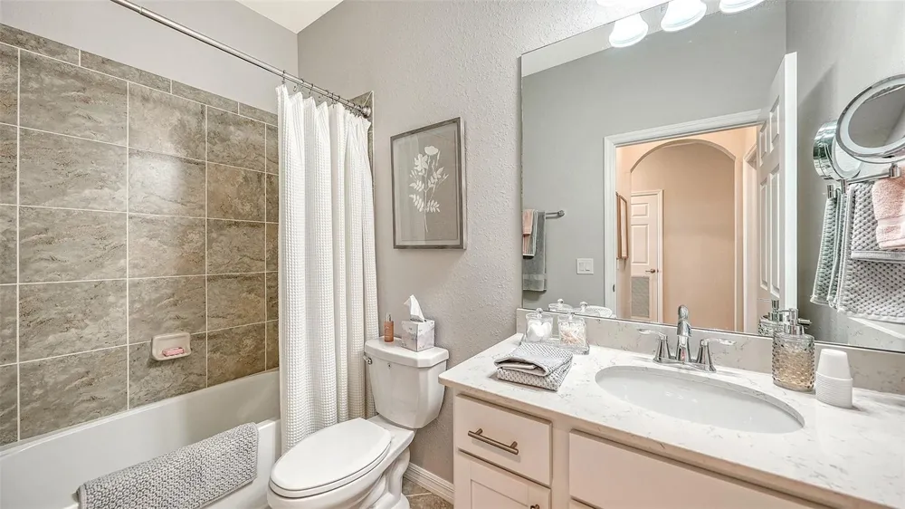 910 TIDEWATER SHORES LOOP #402 Bradenton, FL 34208
