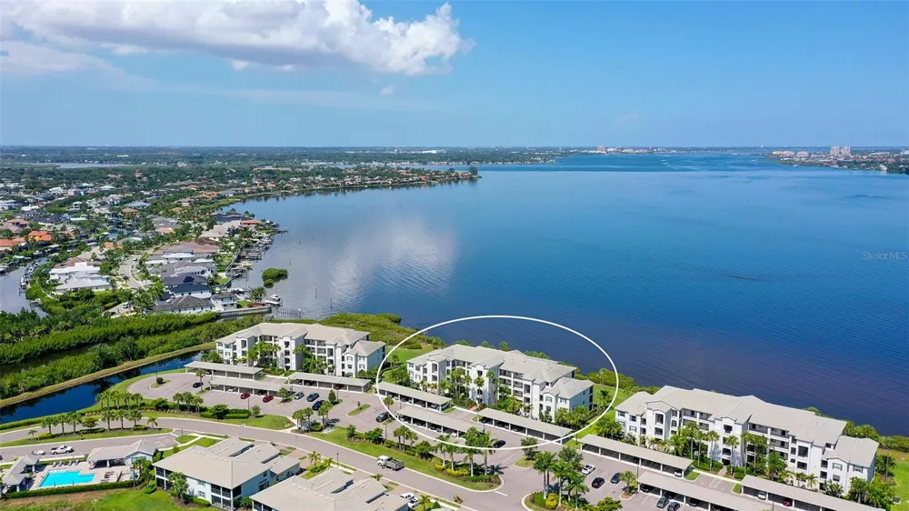 910 TIDEWATER SHORES LOOP #402 Bradenton, FL 34208