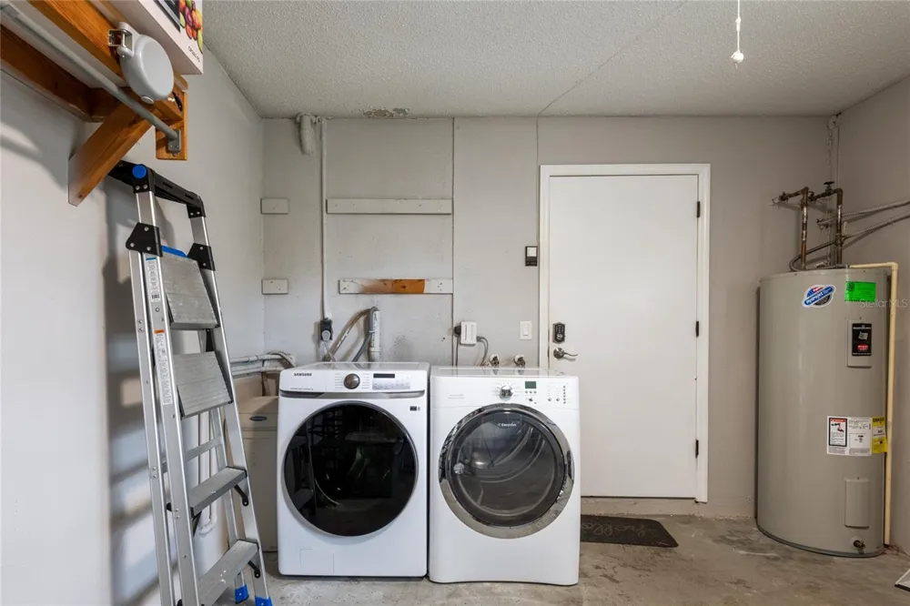 1944 ELAINE DRIVE #1944 Clearwater, FL 33760