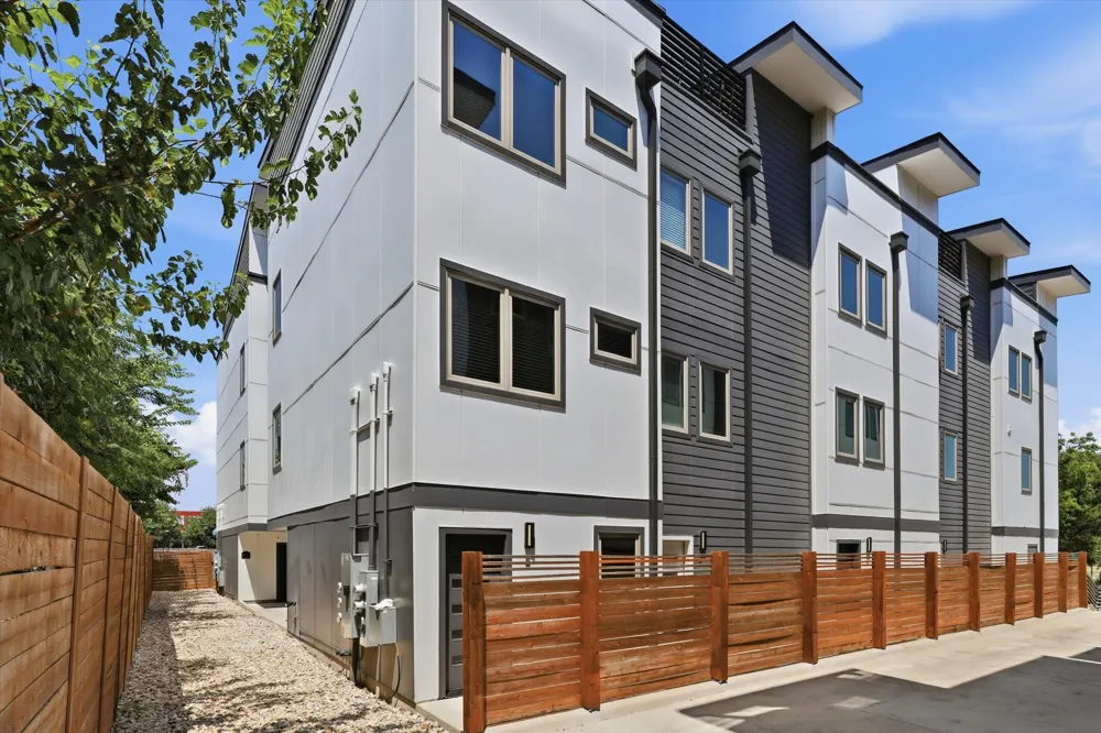 1118 Galveston Avenue #5 Fort Worth, TX 76104