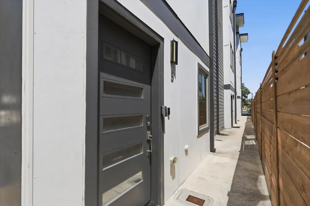 1118 Galveston Avenue #5 Fort Worth, TX 76104