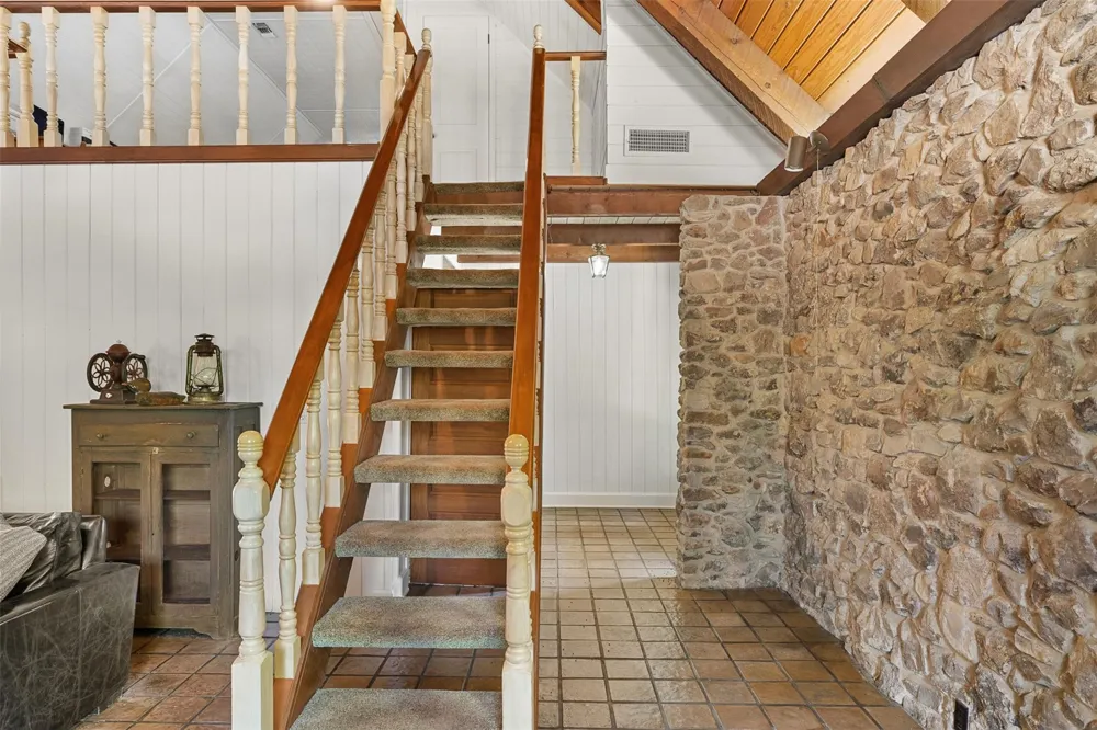 11201 Wildlife Circle Carmine, TX 78932