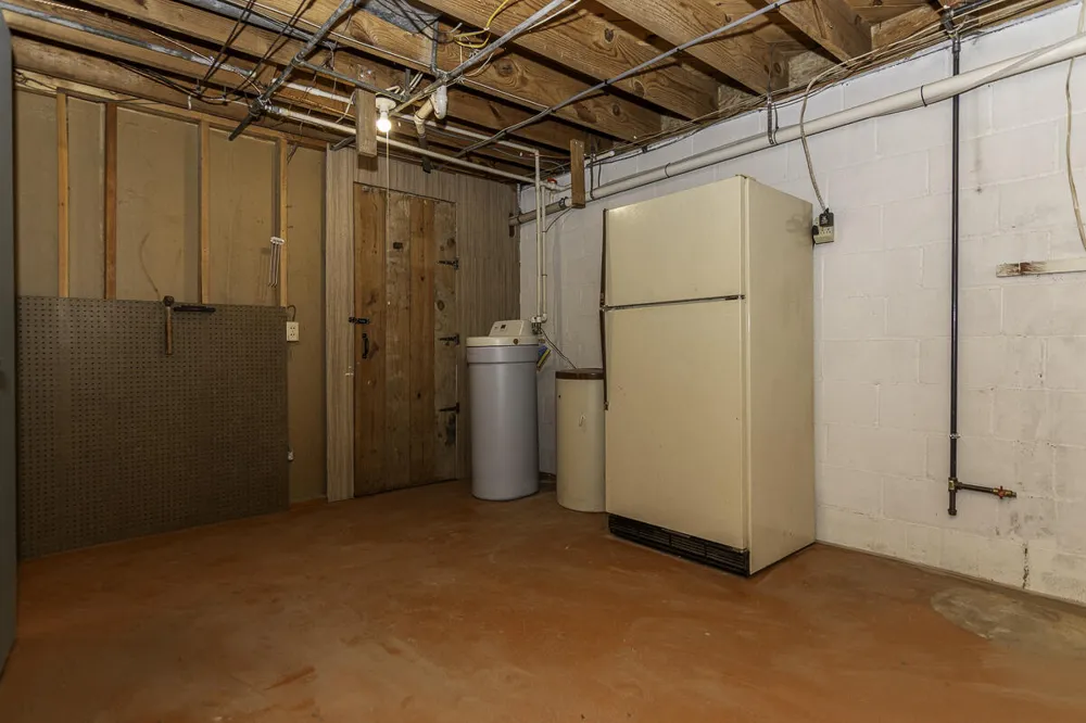 55132 M 51 Dowagiac, MI 49047