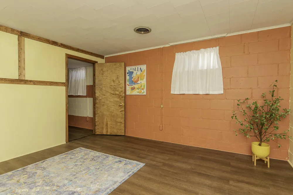 55132 M 51 Dowagiac, MI 49047