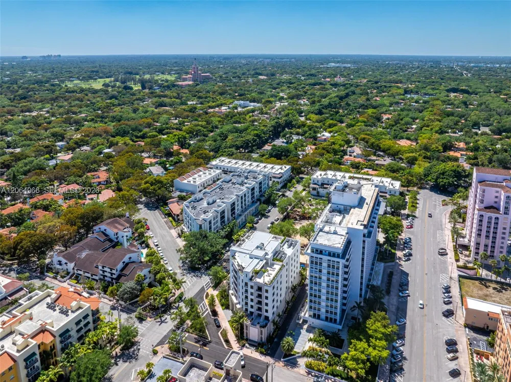 701 Valencia Ave #403 Coral Gables, FL 33134