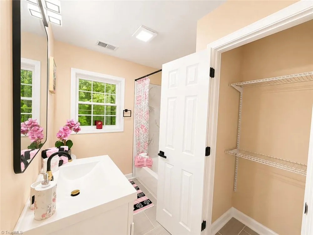 302 Wafford Road Lexington, NC 27292