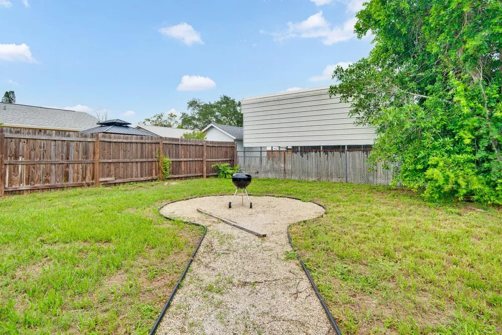 707 65TH AVENUE DRIVE W Bradenton, FL 34207