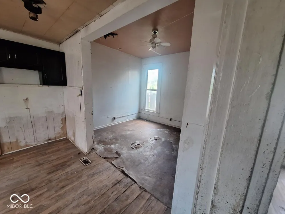 2209 E Lynn Street Anderson, IN 46016