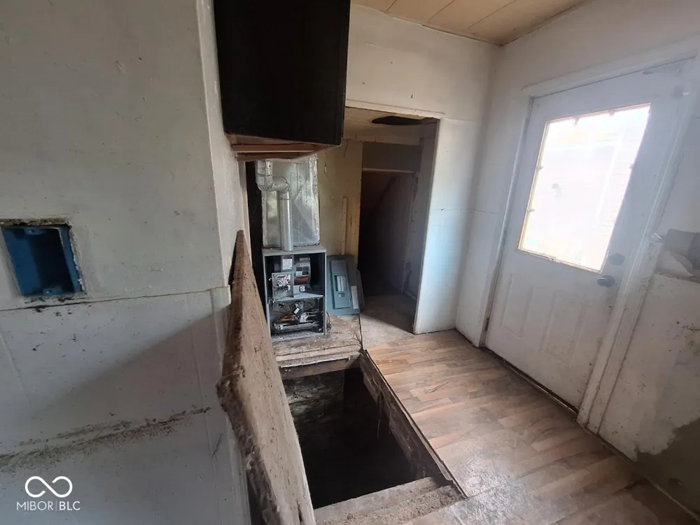 2209 E Lynn Street Anderson, IN 46016
