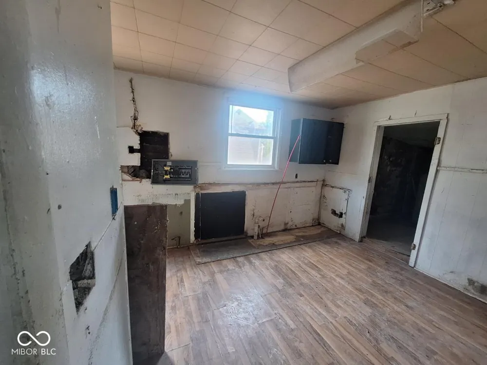 2209 E Lynn Street Anderson, IN 46016