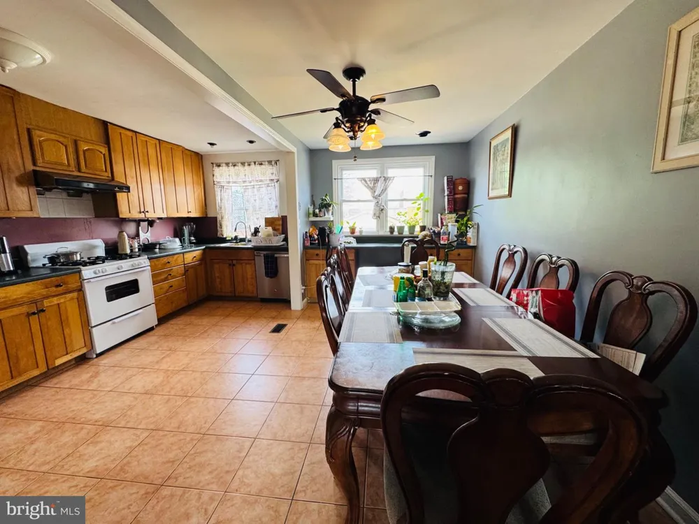 6736 LEONARD STREET Philadelphia, PA 19149