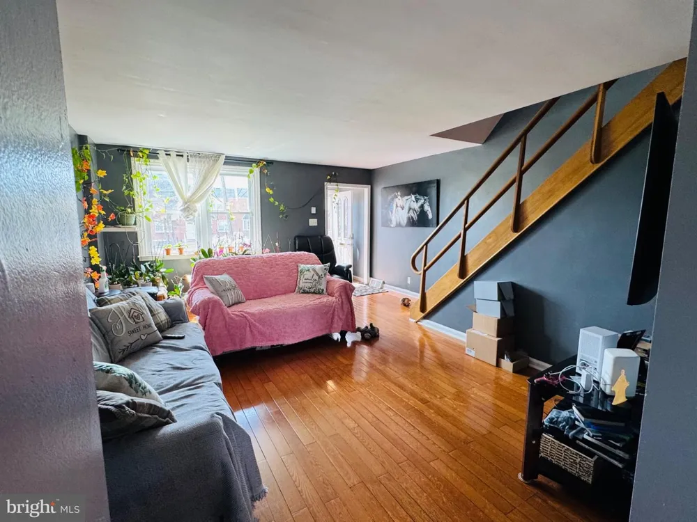 6736 LEONARD STREET Philadelphia, PA 19149