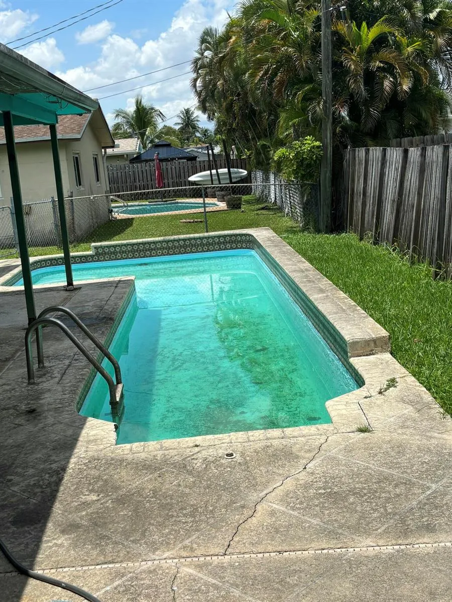 10641 NW 28TH PLACE Sunrise, FL 33322