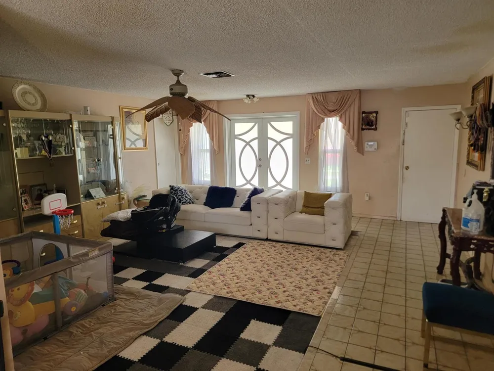 10641 NW 28TH PLACE Sunrise, FL 33322