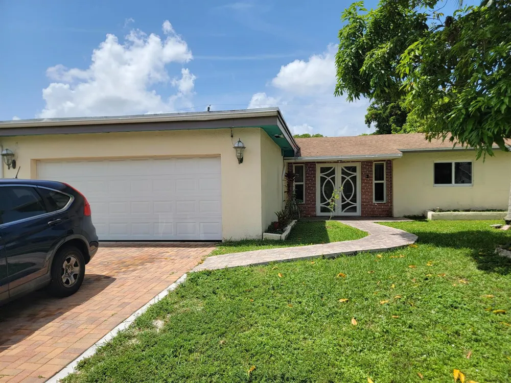 10641 NW 28TH PLACE Sunrise, FL 33322