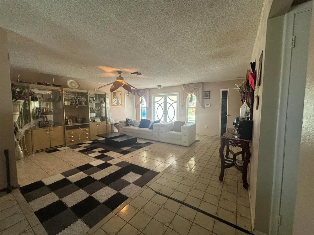 10641 NW 28TH PLACE Sunrise, FL 33322