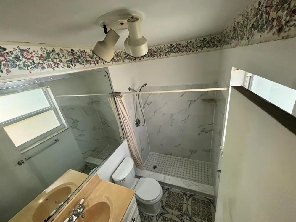 10641 NW 28TH PLACE Sunrise, FL 33322
