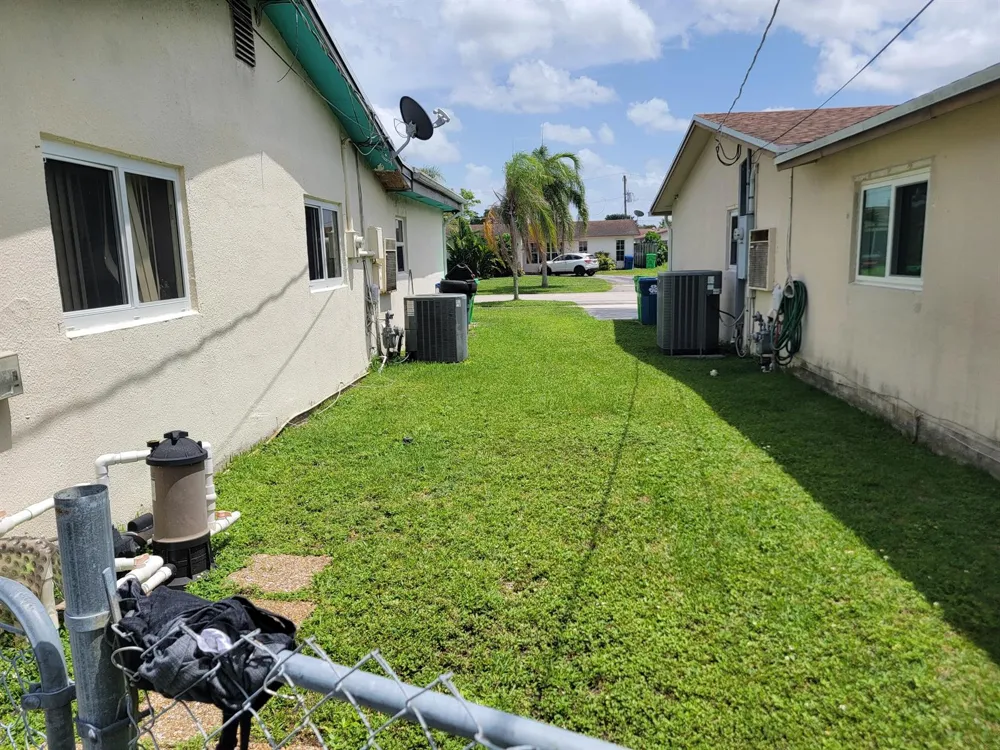 10641 NW 28TH PLACE Sunrise, FL 33322