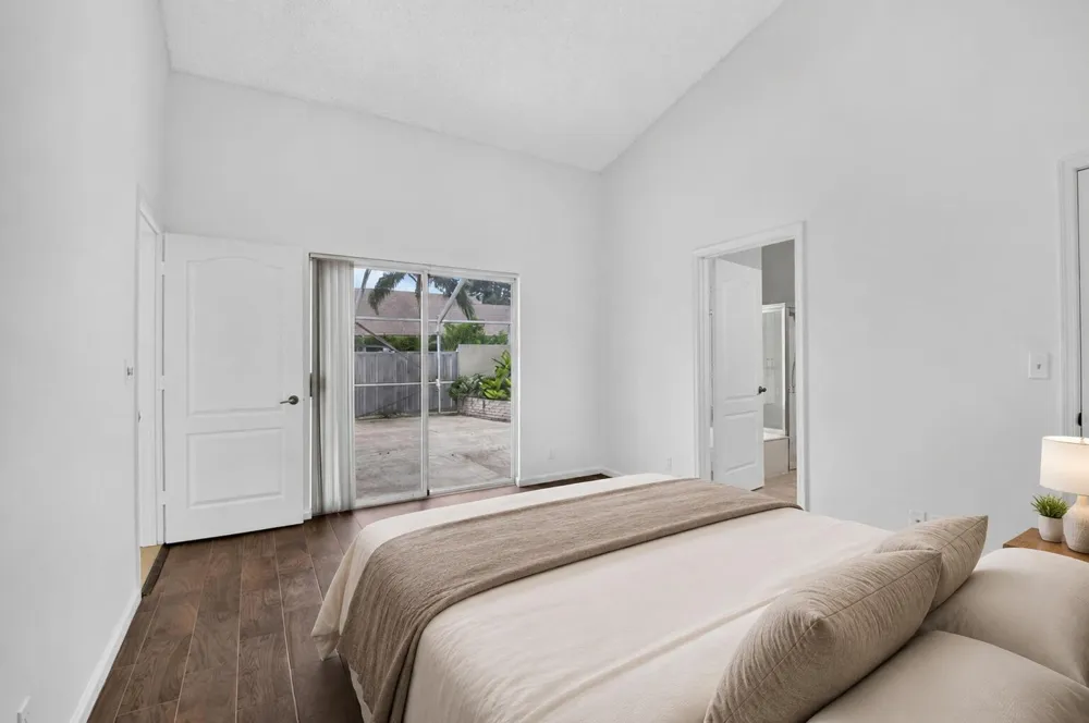 9621 BOCA GARDENS CIRCLE #C Boca Raton, FL 33496