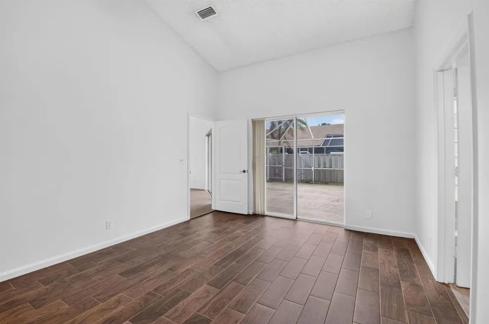 9621 BOCA GARDENS CIRCLE #C Boca Raton, FL 33496