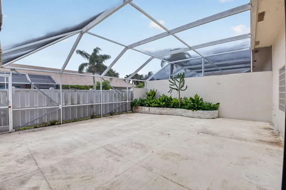 9621 BOCA GARDENS CIRCLE #C Boca Raton, FL 33496