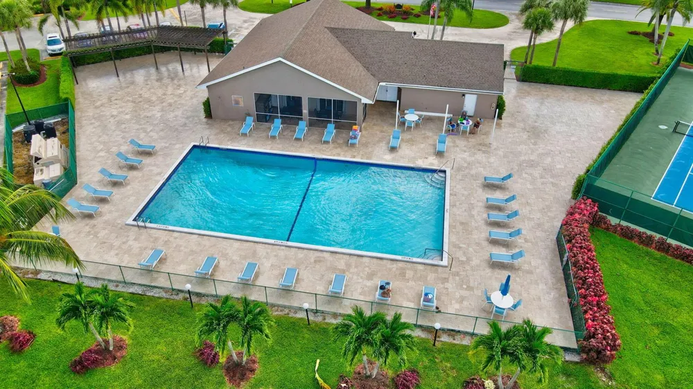 9621 BOCA GARDENS CIRCLE #C Boca Raton, FL 33496