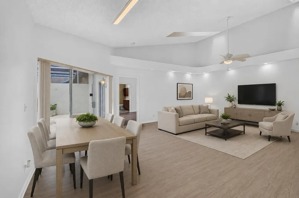9621 BOCA GARDENS CIRCLE #C Boca Raton, FL 33496