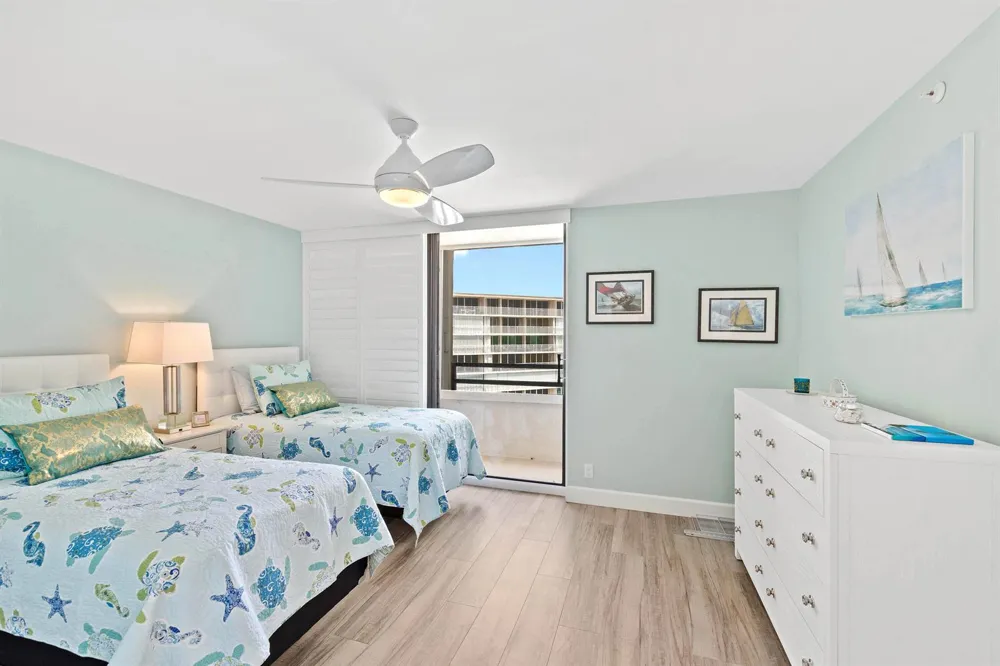 3560 S Ocean Boulevard #706 South Palm Beach, FL 33480