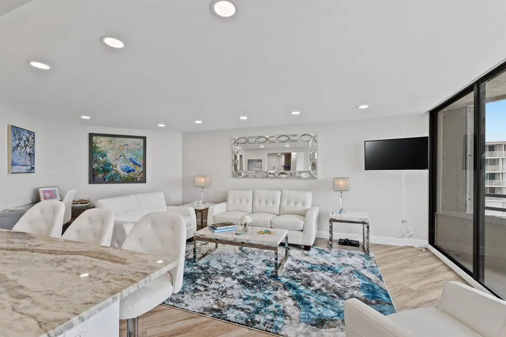 3560 S Ocean Boulevard #706 South Palm Beach, FL 33480