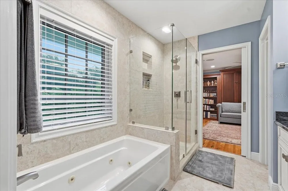 89 MARTINIQUE AVENUE Tampa, FL 33606