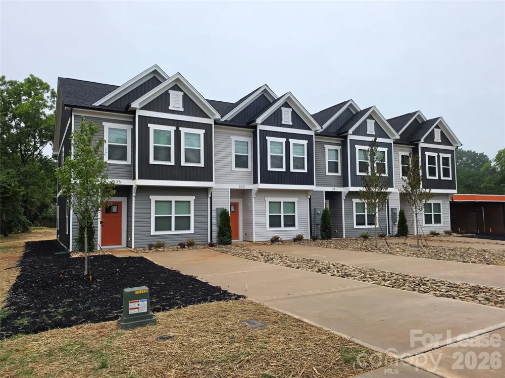 331 S Broad Street Mooresville, NC 28115