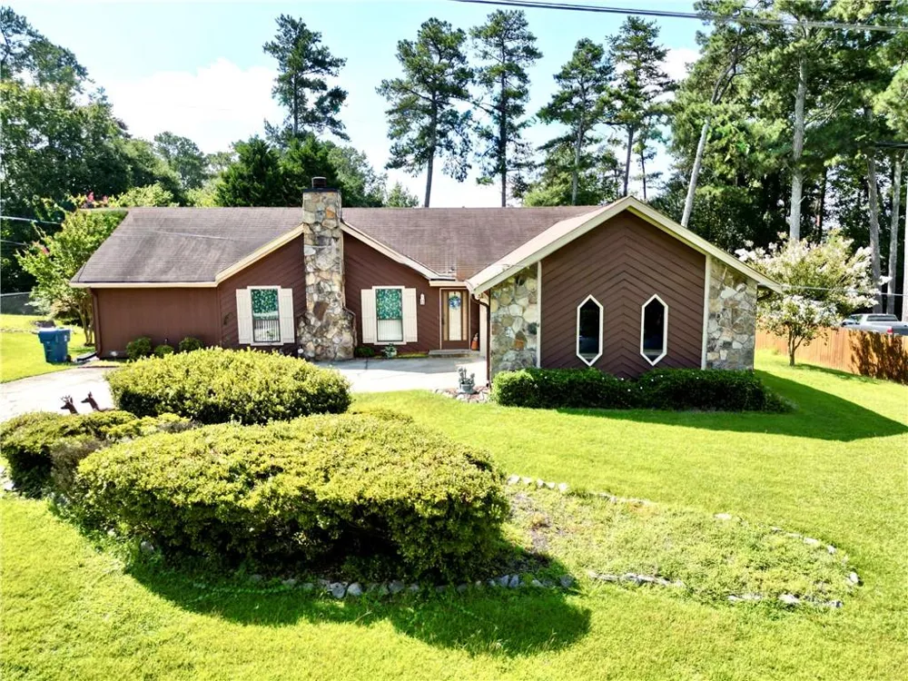 1166 Lakeridge Court Grayson, GA 30017