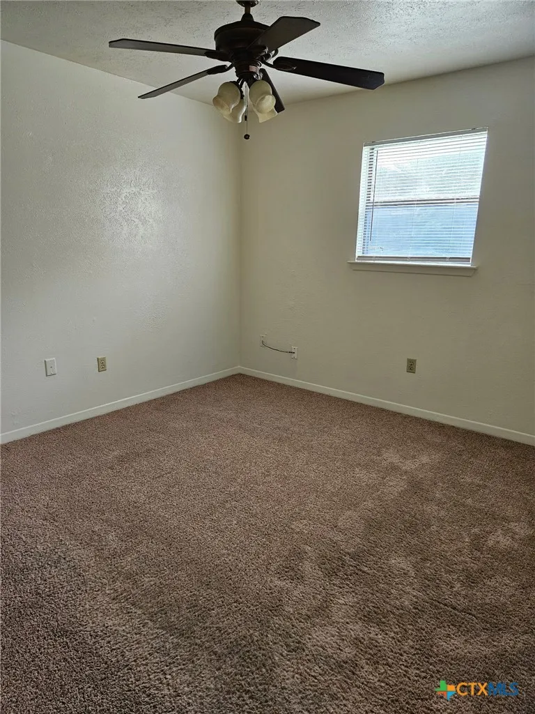 102 E Avenue A #7 Copperas Cove, TX 76522