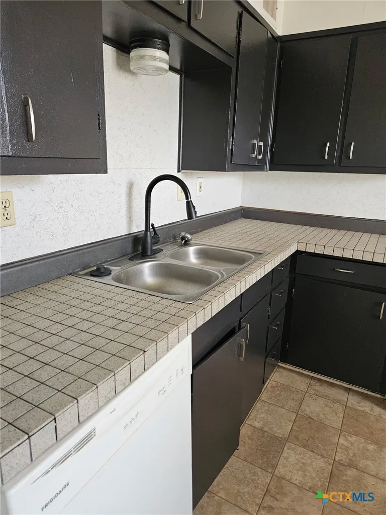 102 E Avenue A #7 Copperas Cove, TX 76522