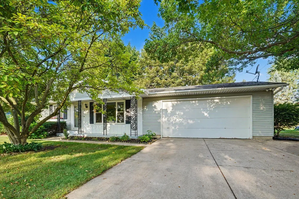 5800 Newhaven Drive Portage, MI 49024