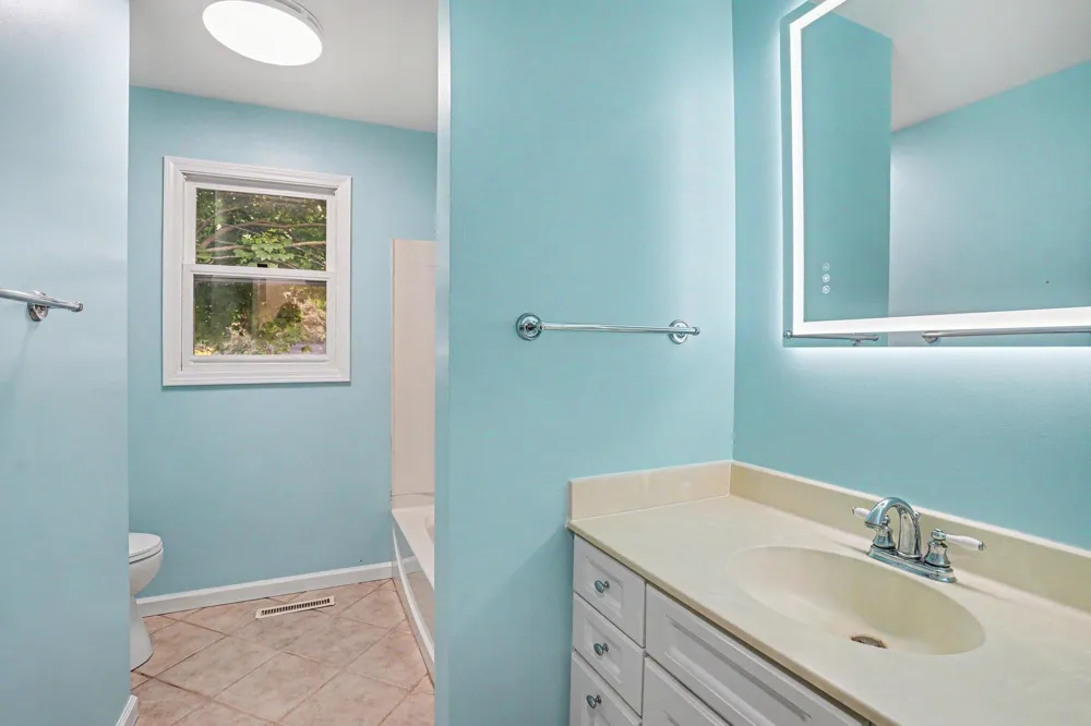 5800 Newhaven Drive Portage, MI 49024
