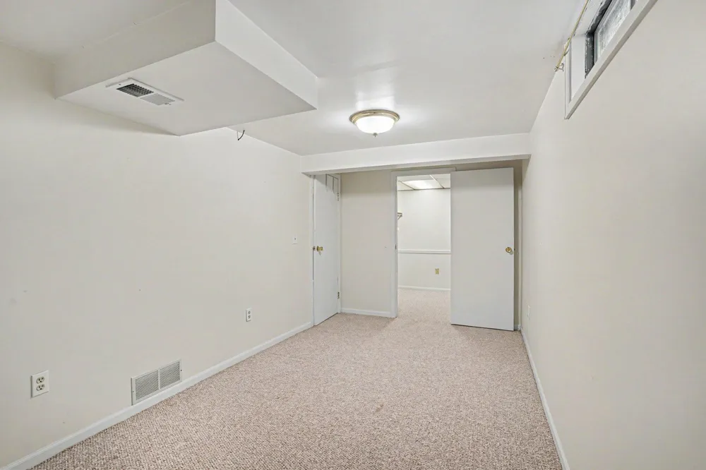 5800 Newhaven Drive Portage, MI 49024