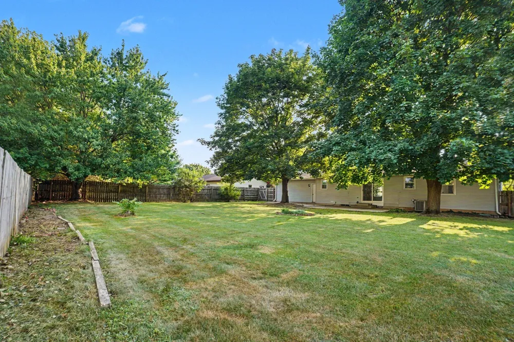 5800 Newhaven Drive Portage, MI 49024