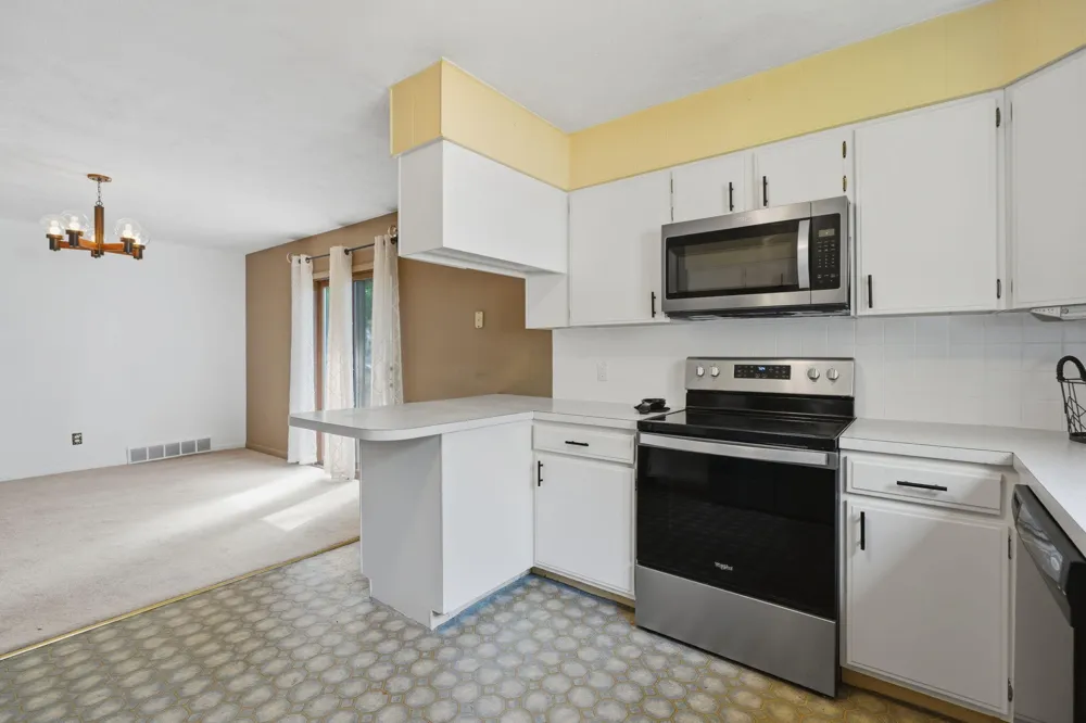 3350 Maple Lane St. Joseph, MI 49085