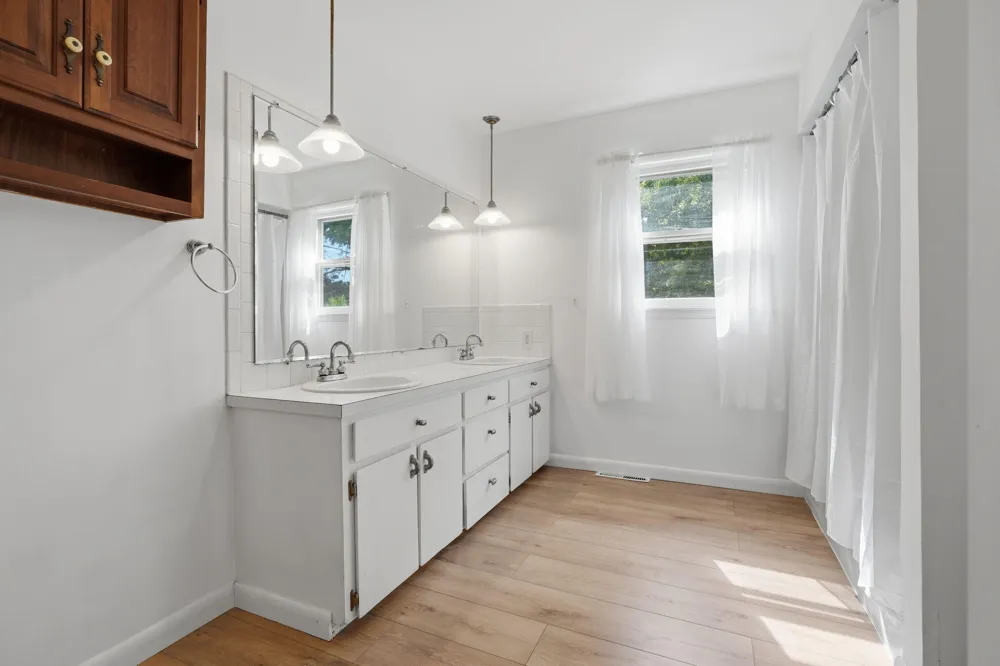3350 Maple Lane St. Joseph, MI 49085