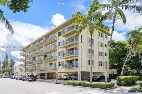 851 Meridian Ave #24