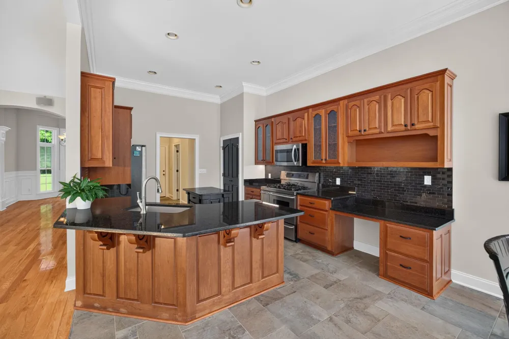 25 W Laurel Ave McMinnville, TN 37110