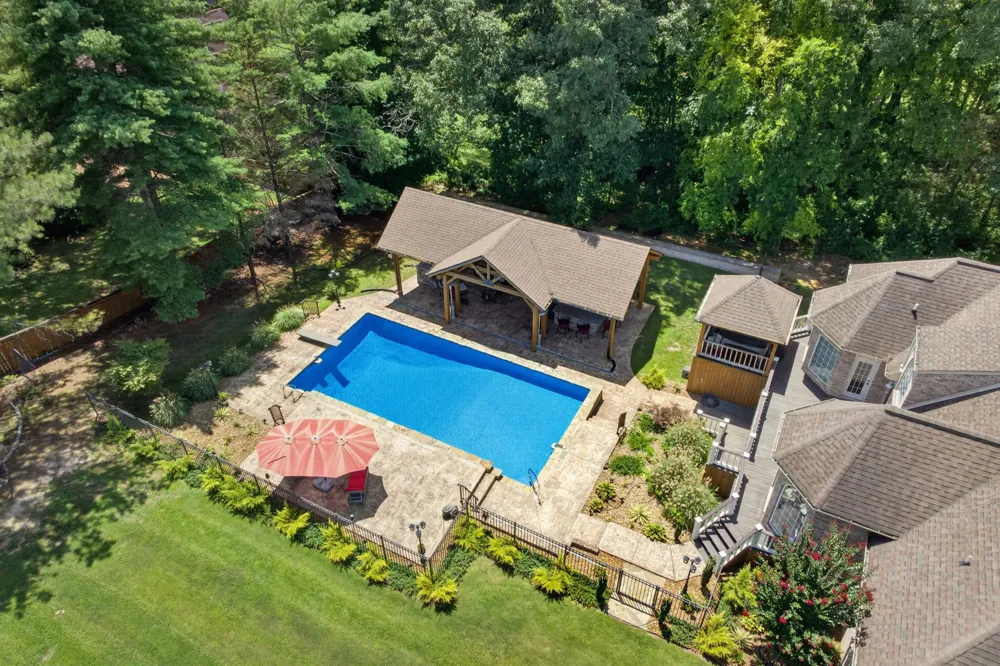 25 W Laurel Ave McMinnville, TN 37110