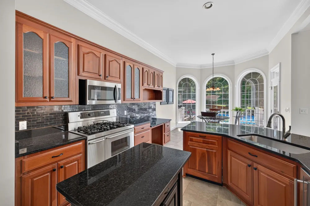 25 W Laurel Ave McMinnville, TN 37110