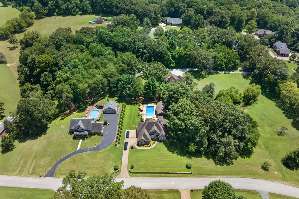 25 W Laurel Ave McMinnville, TN 37110