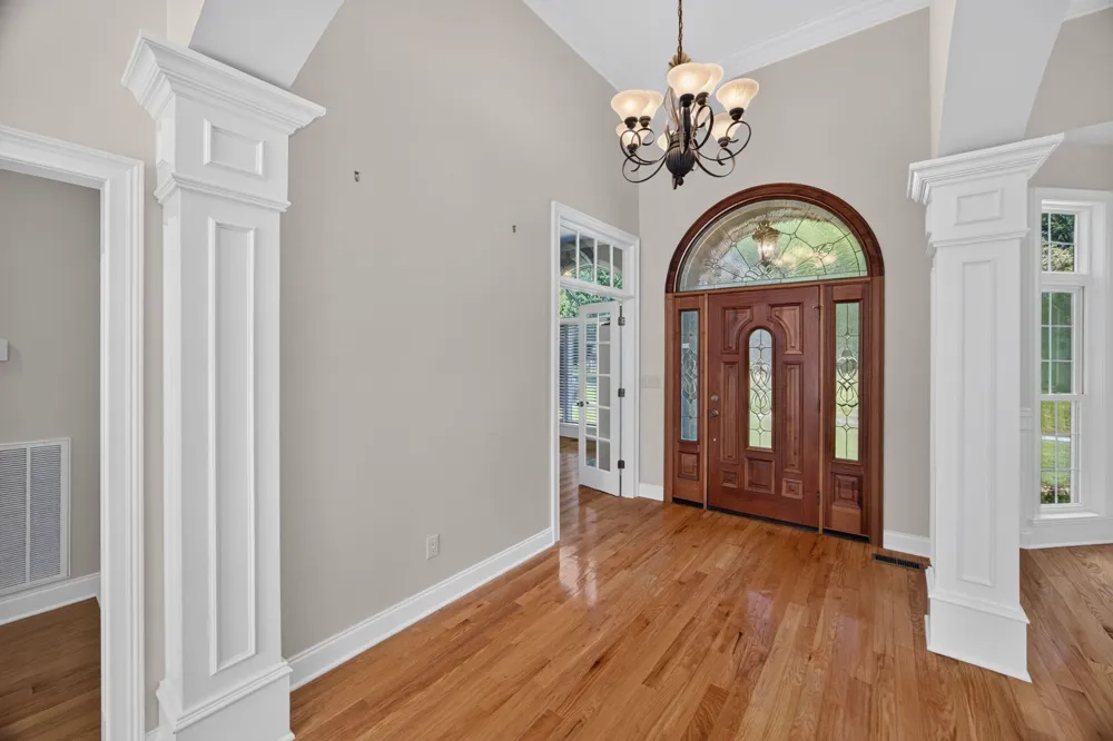 25 W Laurel Ave McMinnville, TN 37110
