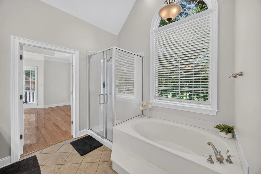 25 W Laurel Ave McMinnville, TN 37110