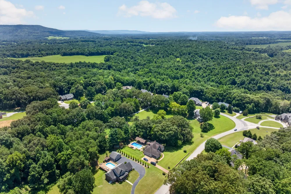 25 W Laurel Ave McMinnville, TN 37110